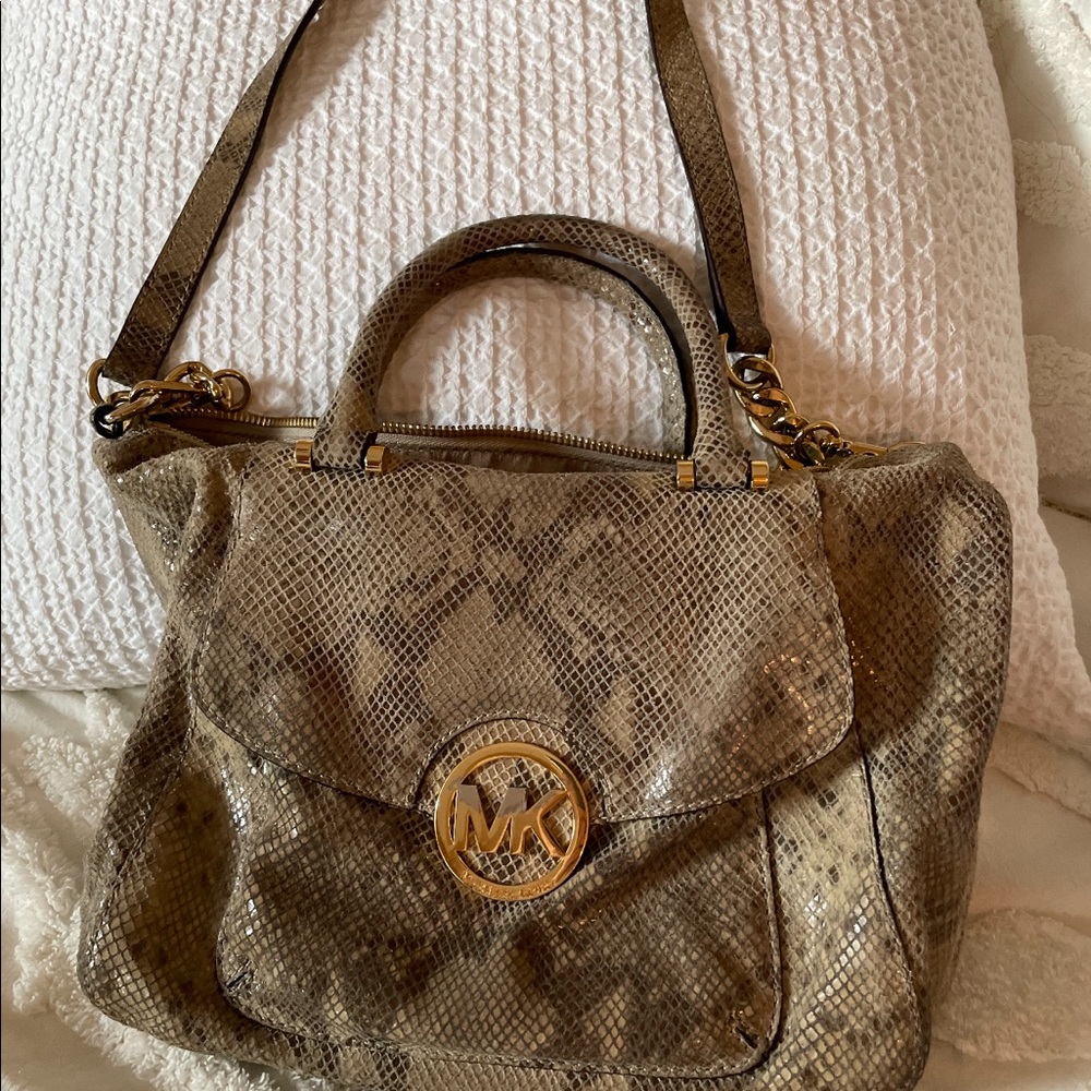 Micheal Kors purse!